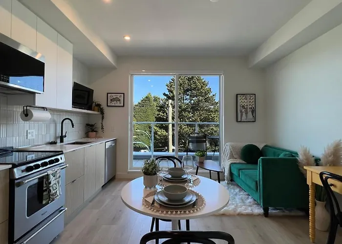 Hillside Oasis By Iris Properties!